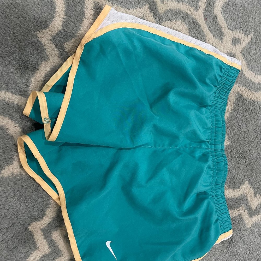 Nike Dri-Fit Athletic shorts - Girls Size :L